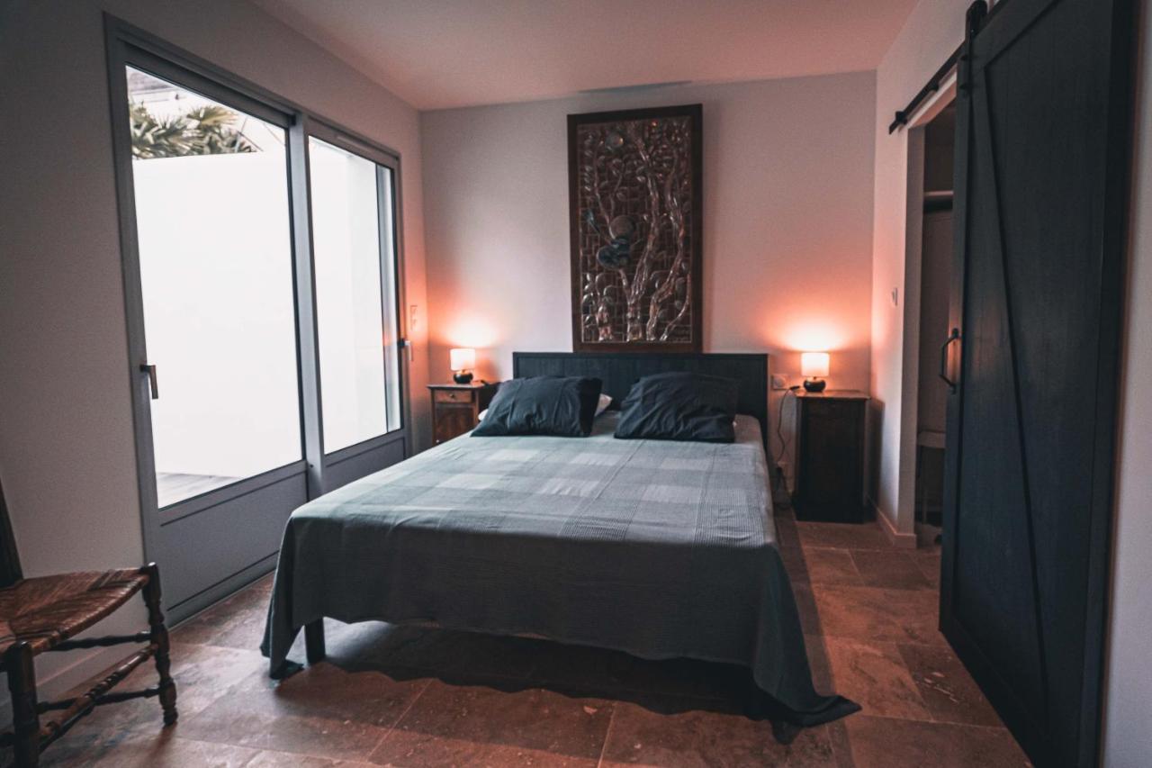 Appartement avec cour privée Centre ville Classé 4 étoiles La Rochelle  Exterior foto